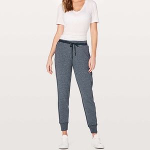 Cool & Collected Jogger 28"